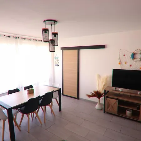 T4 Pro Et Famille - - Base Nature - A Pied - Parking - Commerces Apartment *