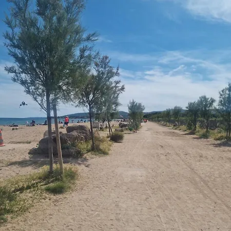 T4 Pro Et Famille - - Base Nature - A Pied - Parking - Commerces Fréjus