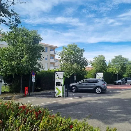 T4 Pro Et Famille - - Base Nature - A Pied - Parking - Commerces 公寓 *